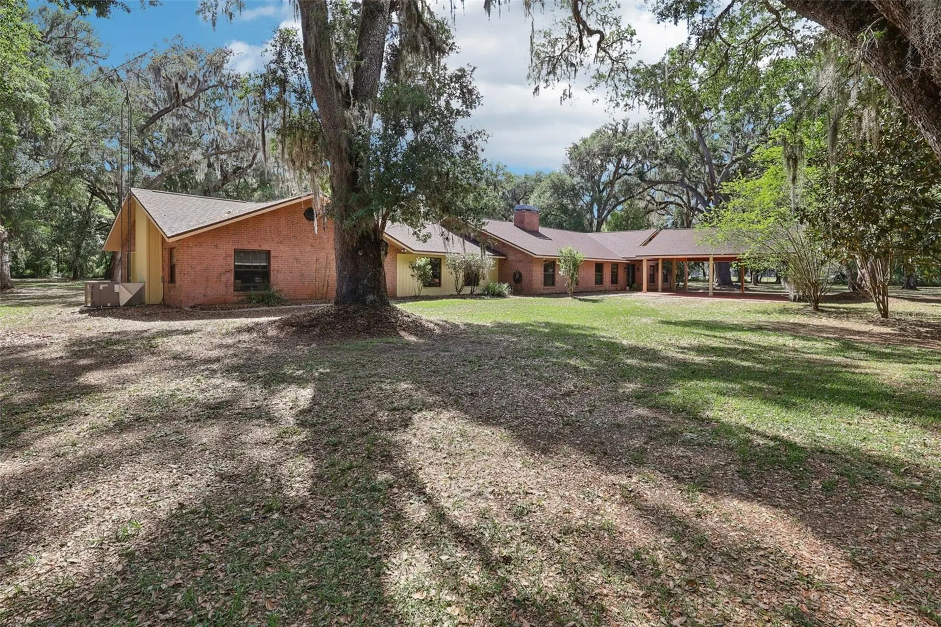 2685 Cr 564 Bushnell FL 33513
