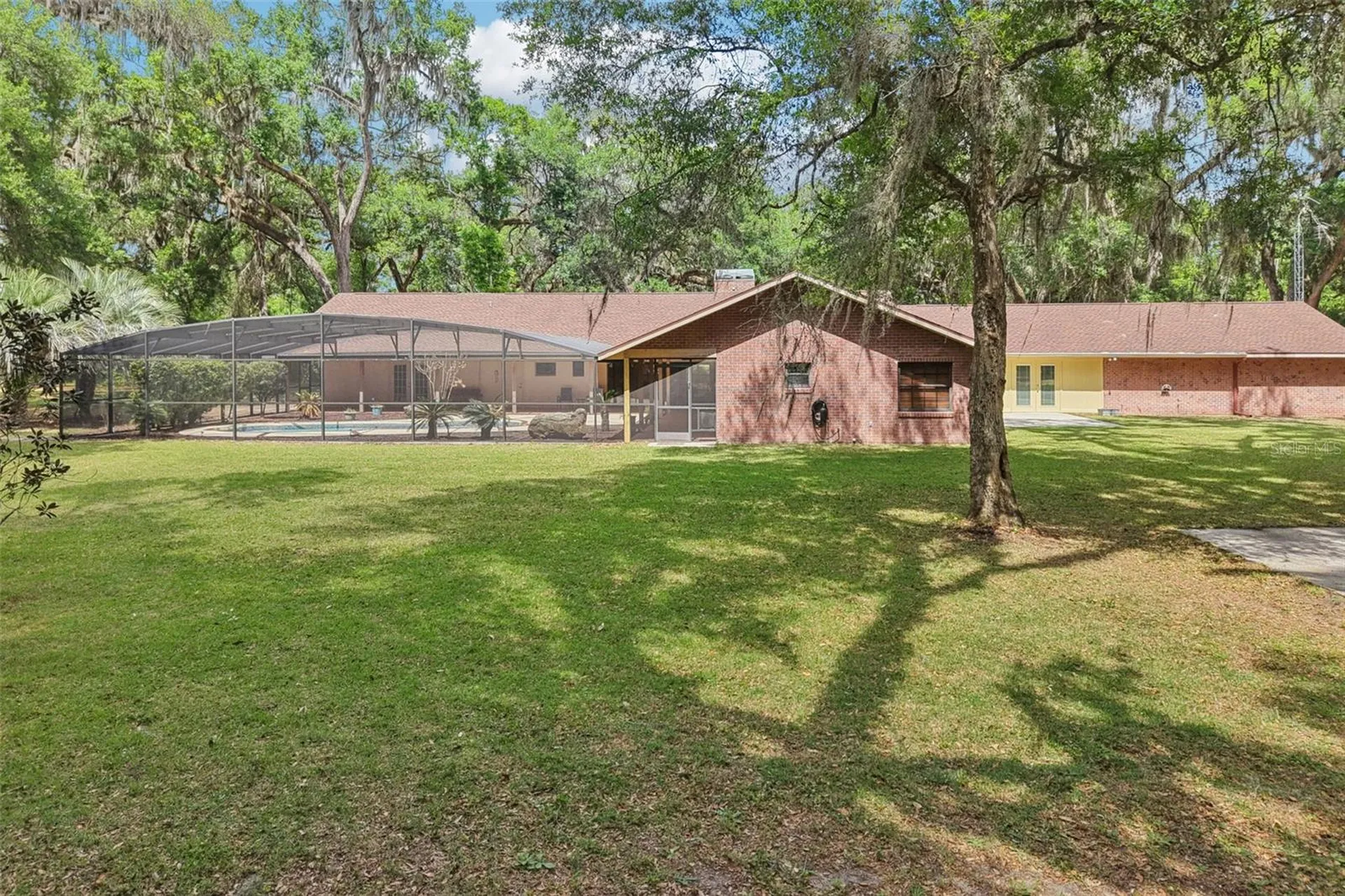 2685 Cr 564 Bushnell FL 33513