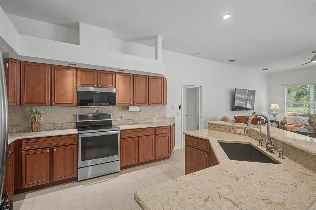 1331 Trimaran Place Trinity FL 34655