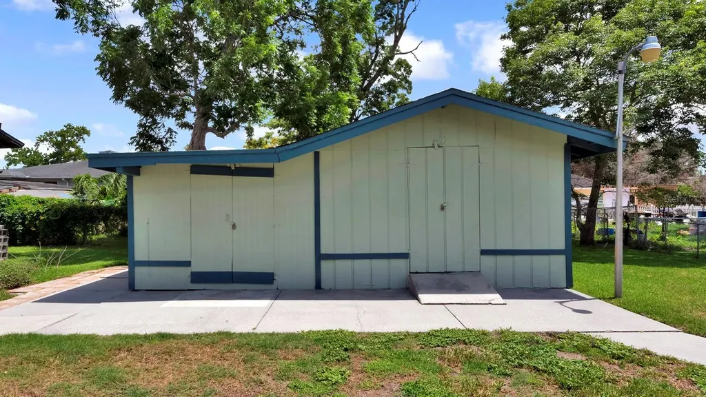 5824 Delta Street Orlando FL 32807