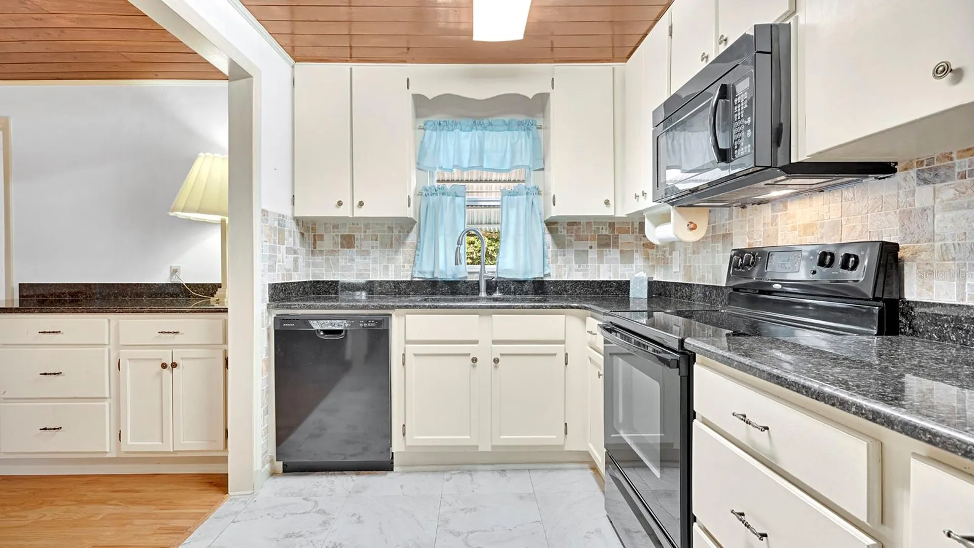 5824 Delta Street Orlando FL 32807