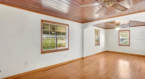 5824 Delta Street Orlando FL 32807