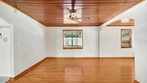 5824 Delta Street Orlando FL 32807