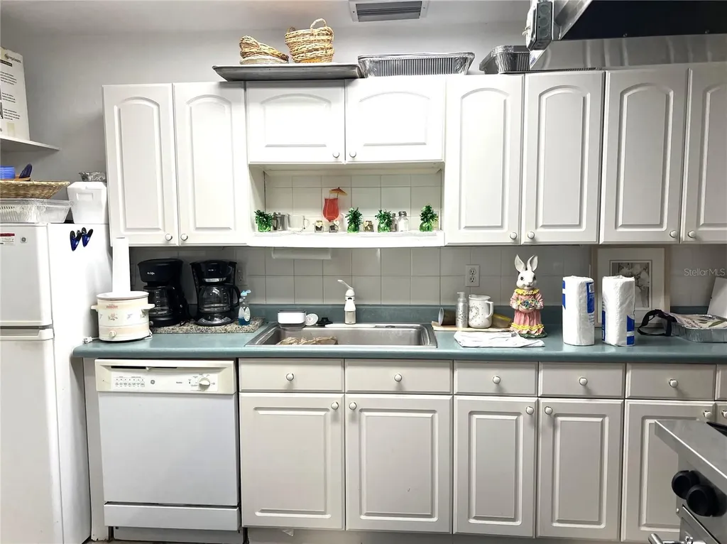 1433 Pine Glen Place Tarpon Springs FL 34688