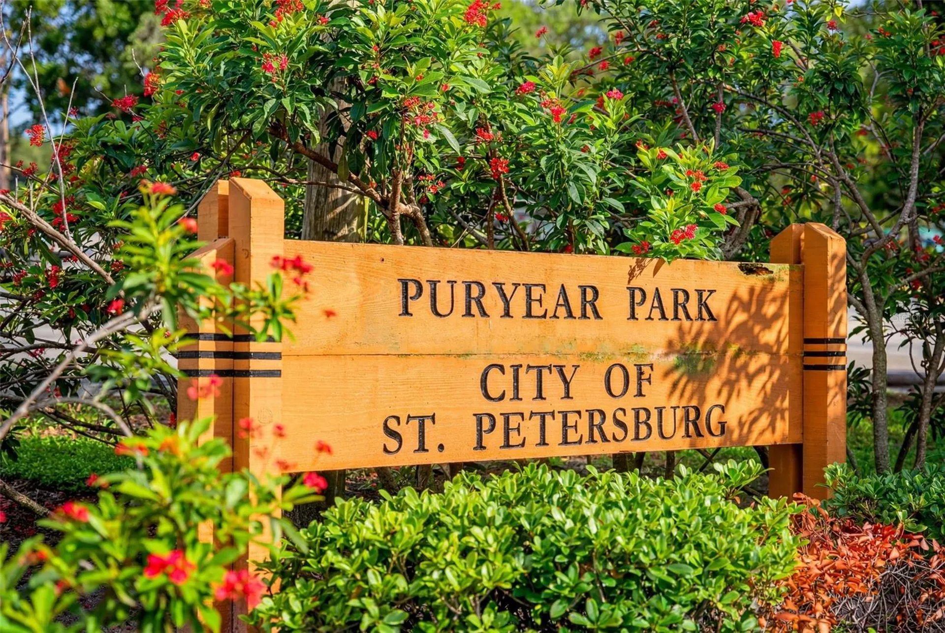 824 59th Ave NE St Petersburg FL 33703