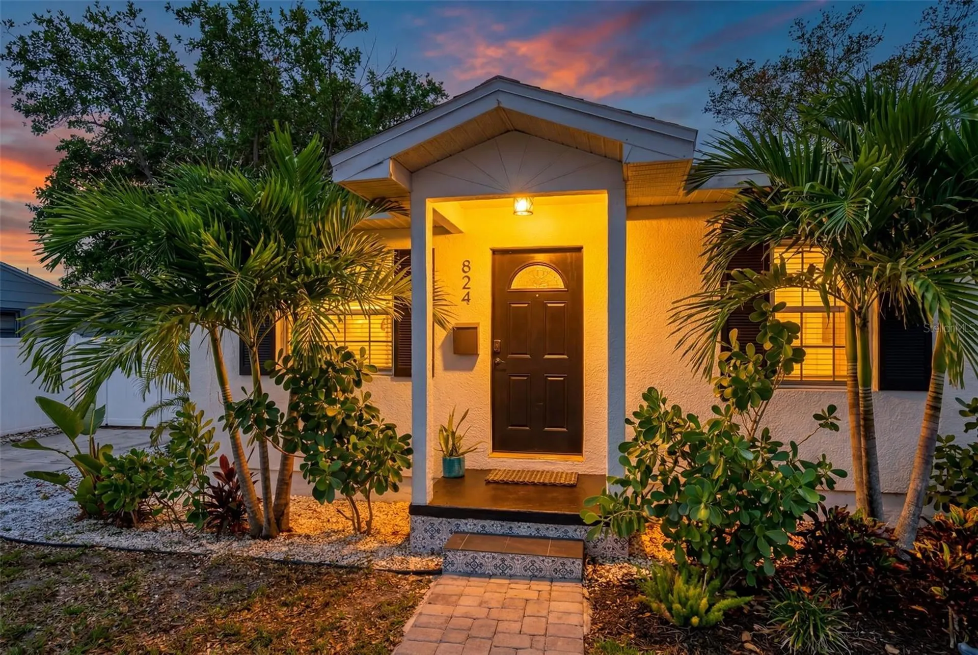 824 59th Ave NE St Petersburg FL 33703