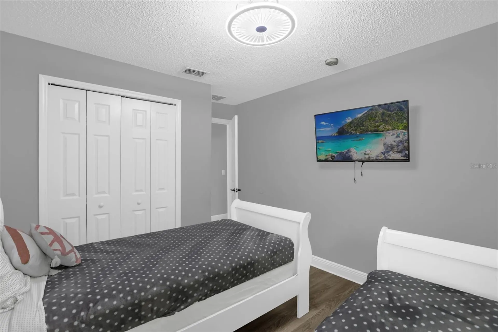 156 Barefoot Beach Way Kissimmee FL 34746