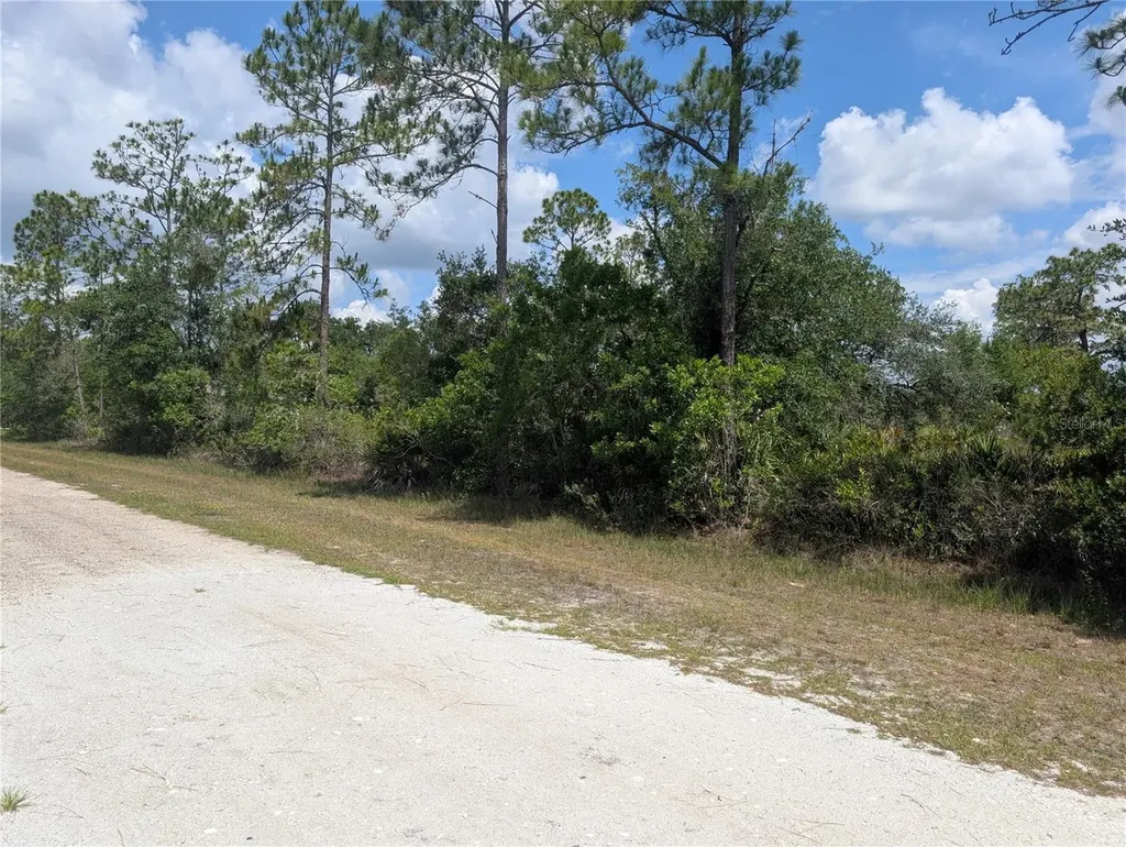 716 Orchid Drive Indian Lake Estates FL 33855