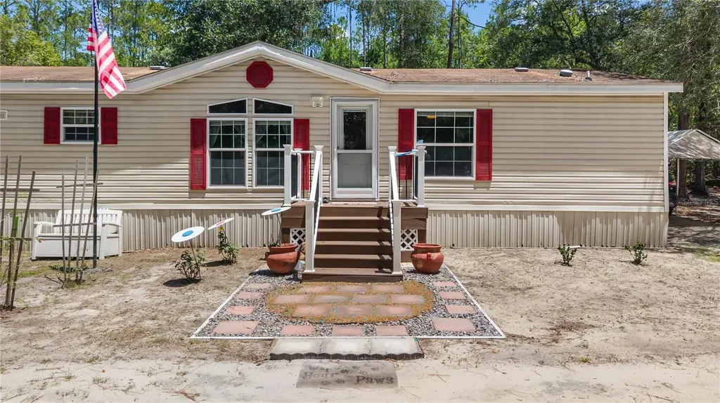 106 Arrowhead Point Road Hawthorne FL 32640