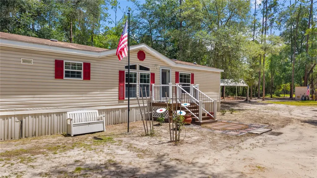 106 Arrowhead Point Road Hawthorne FL 32640