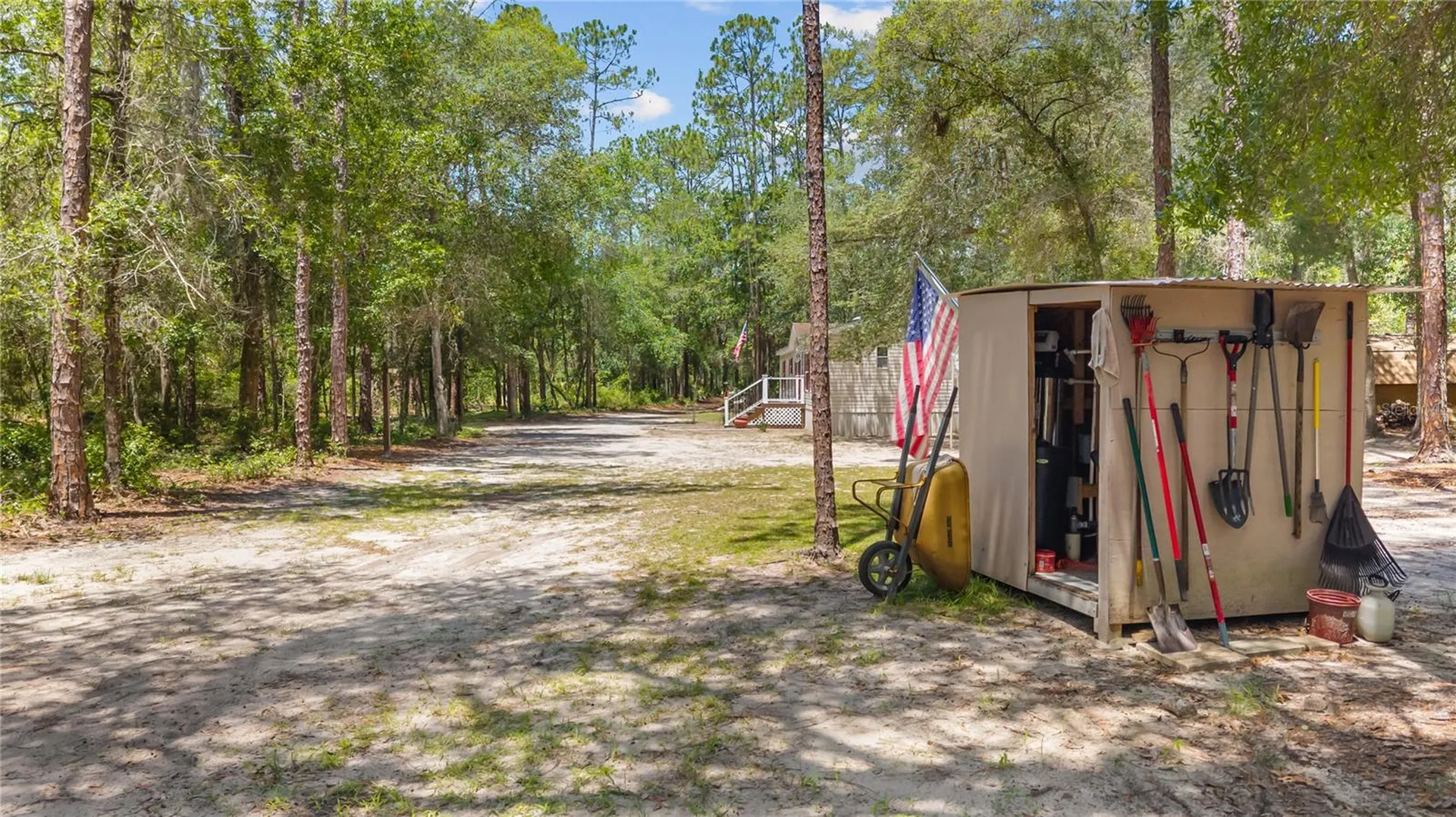 106 Arrowhead Point Road Hawthorne FL 32640