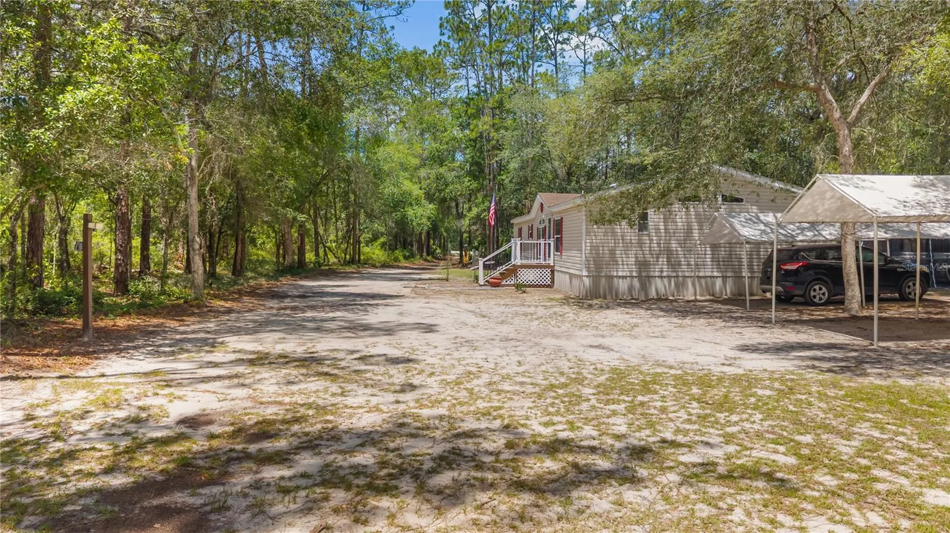 106 Arrowhead Point Road Hawthorne FL 32640