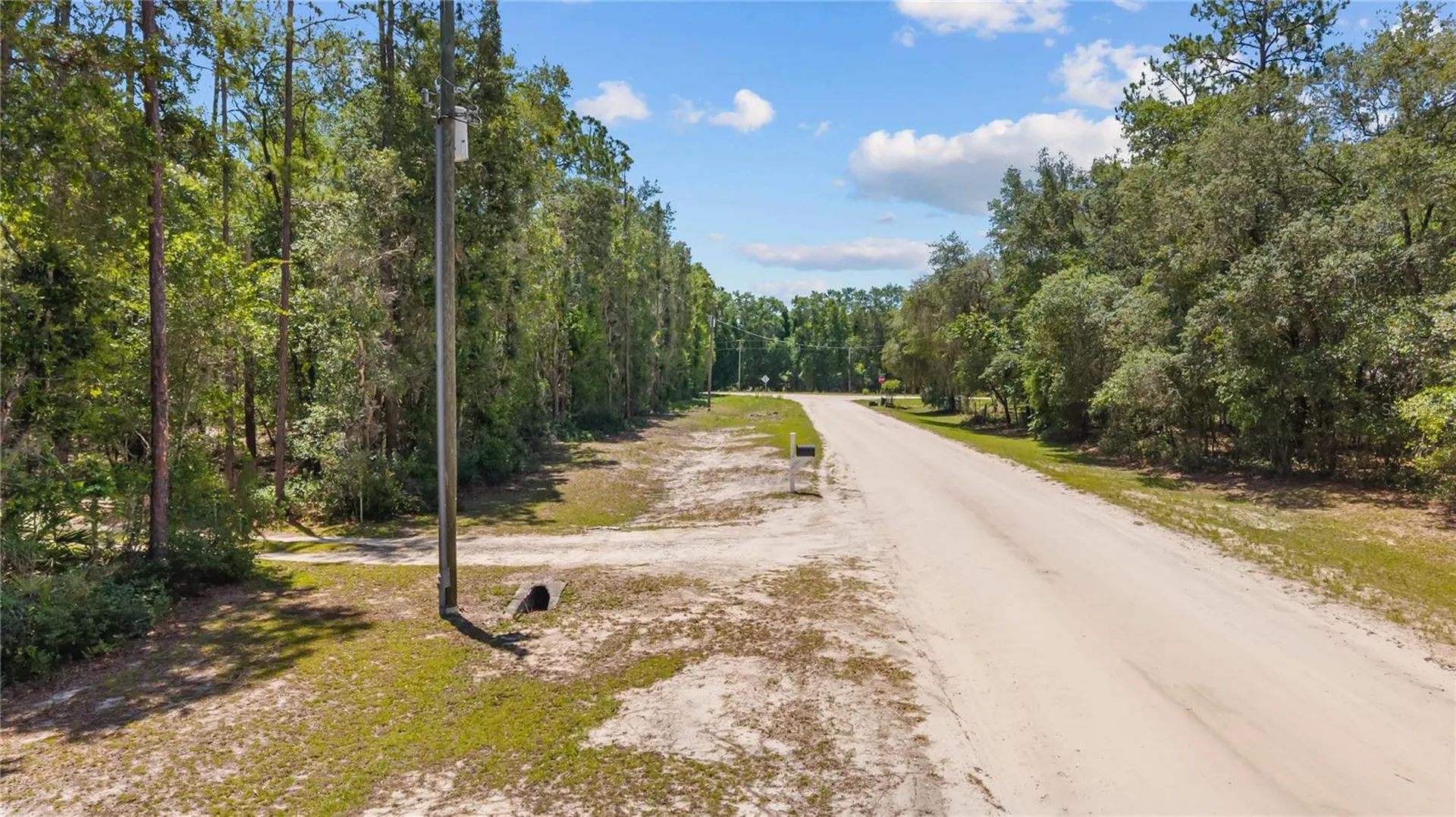 106 Arrowhead Point Road Hawthorne FL 32640