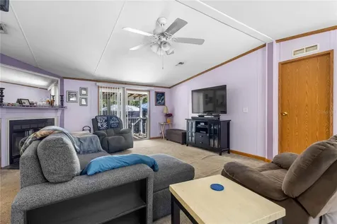 106 Arrowhead Point Road Hawthorne FL 32640