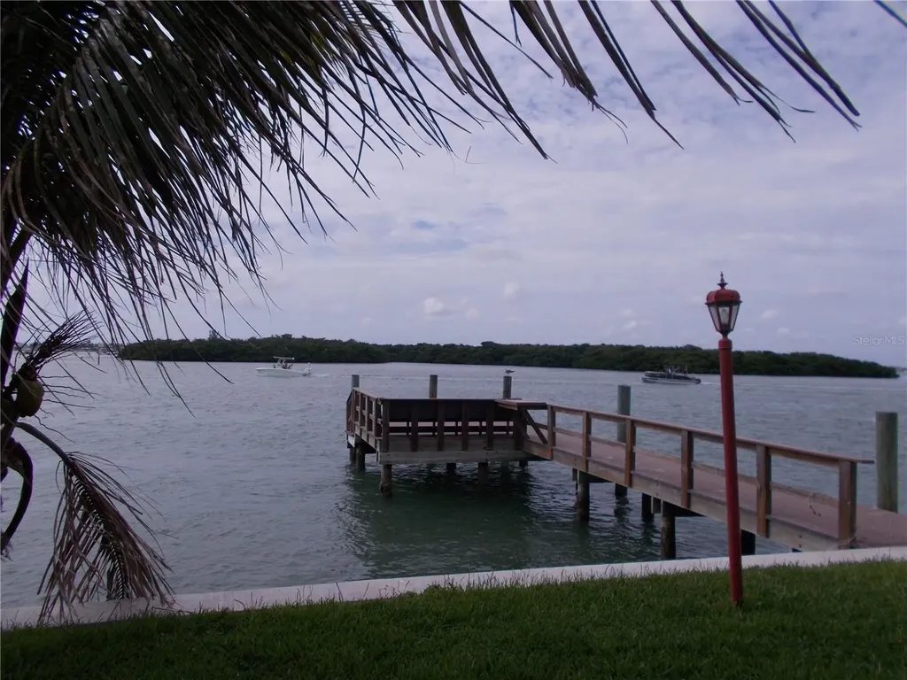 12570 4th Street E Treasure Island FL 33706