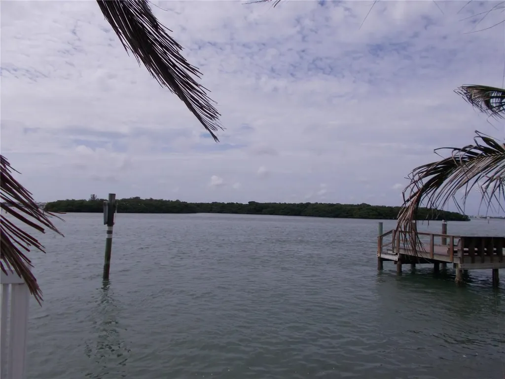 12570 4th Street E Treasure Island FL 33706
