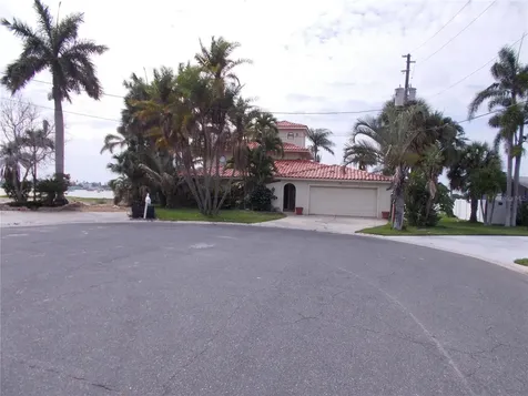 12570 4th Street E Treasure Island FL 33706