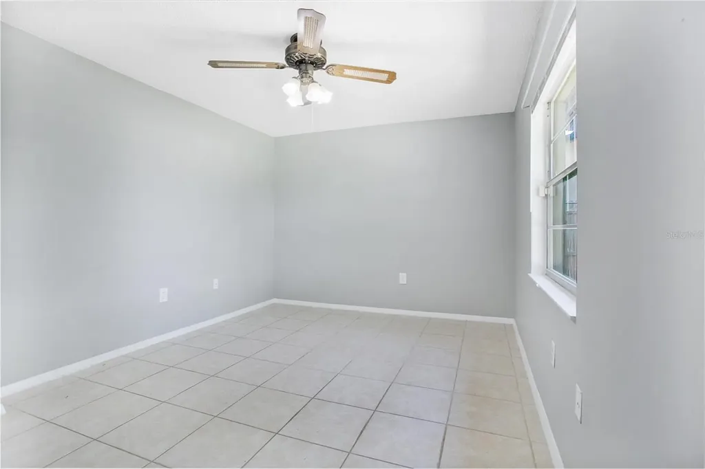 405 Long Drive Poinciana FL 34759
