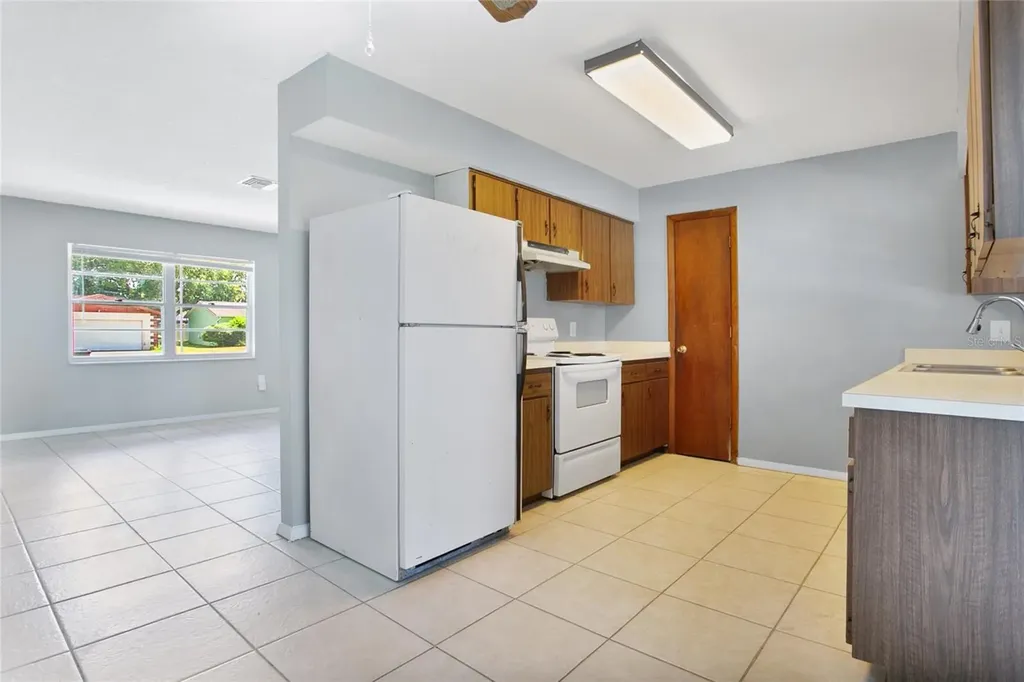 405 Long Drive Poinciana FL 34759