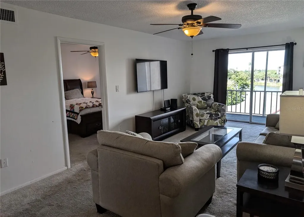 3963 Lake Bayshore Drive Bradenton FL 34205