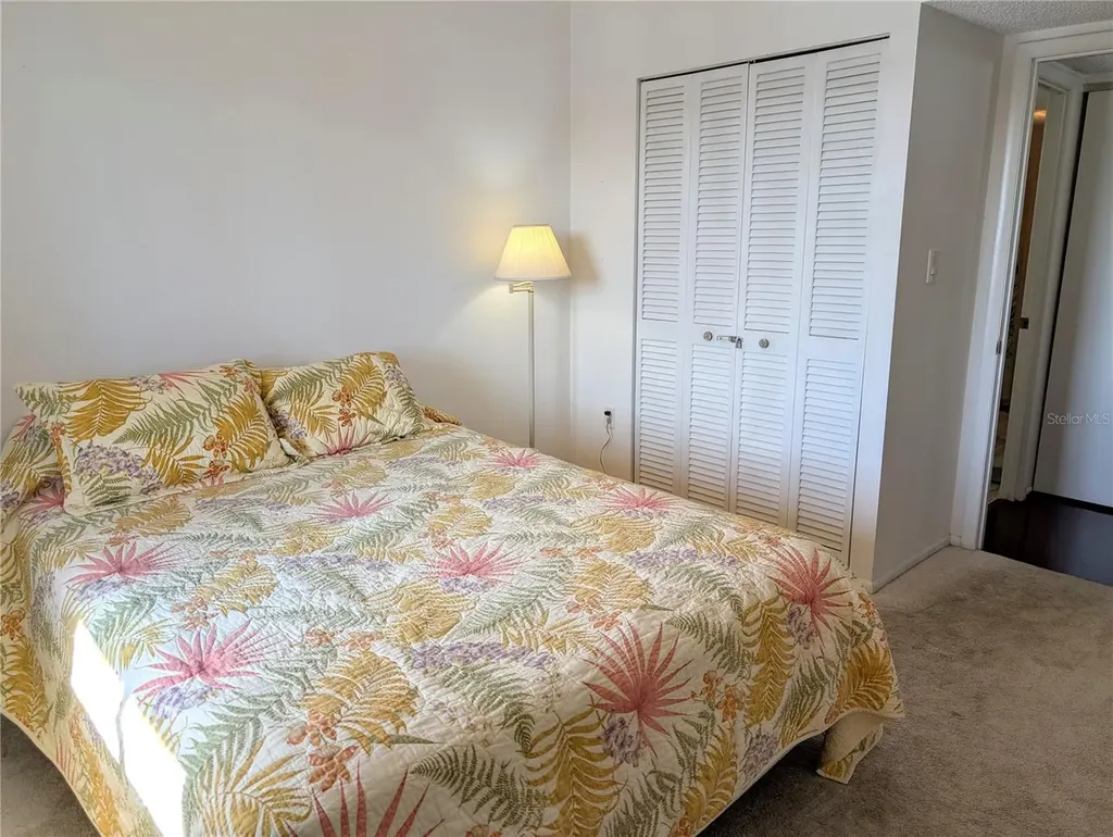 3963 Lake Bayshore Drive Bradenton FL 34205