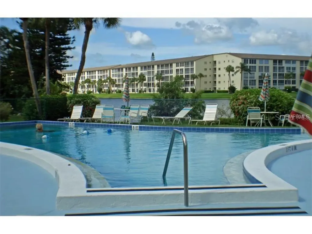 3963 Lake Bayshore Drive Bradenton FL 34205
