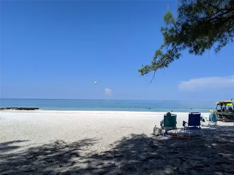 3963 Lake Bayshore Drive Bradenton FL 34205