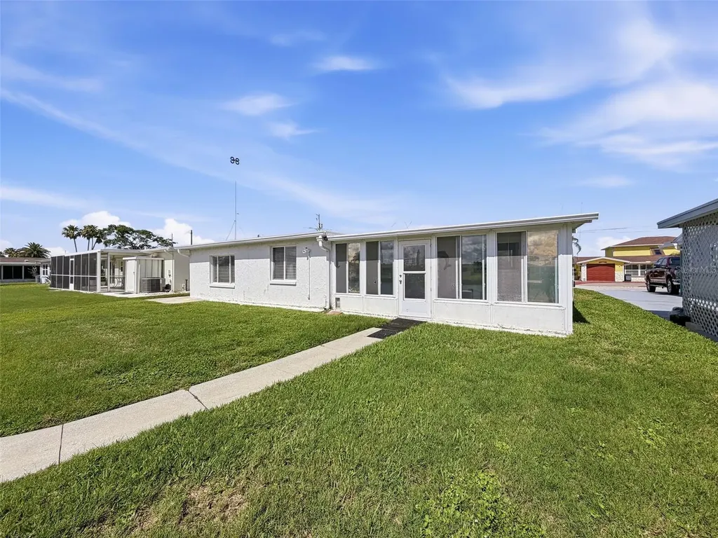 12800 5th Isle Hudson FL 34667