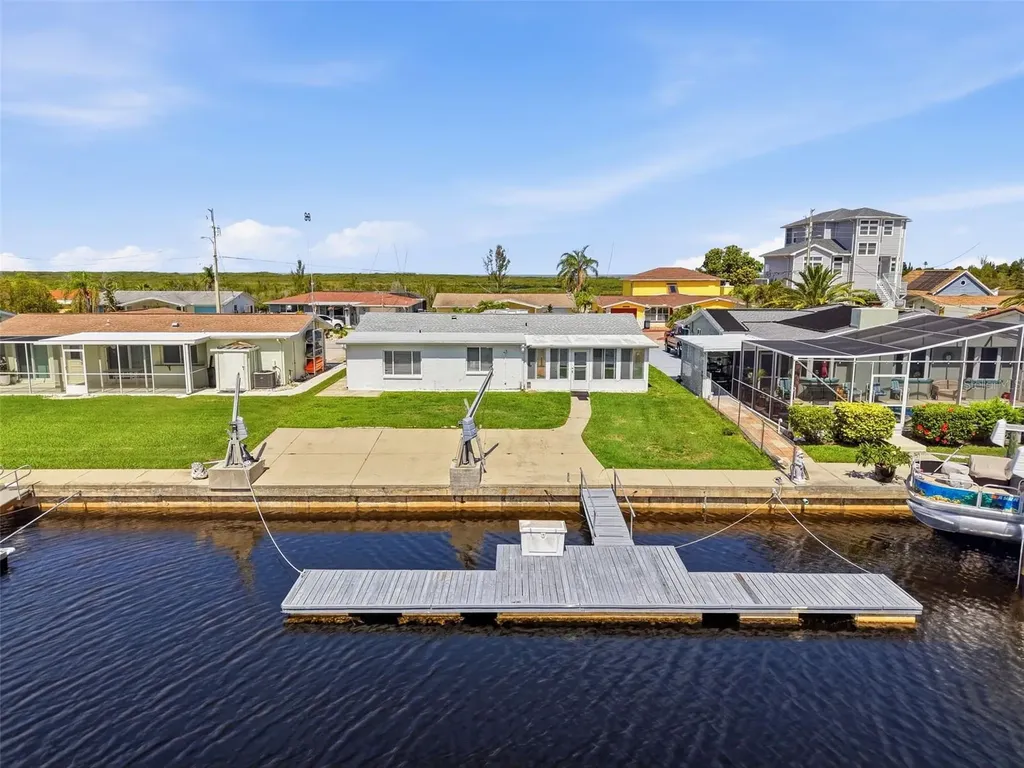 12800 5th Isle Hudson FL 34667