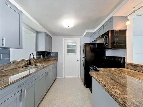 12800 5th Isle Hudson FL 34667