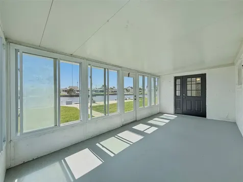 12800 5th Isle Hudson FL 34667
