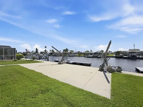12800 5th Isle Hudson FL 34667