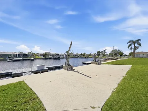 12800 5th Isle Hudson FL 34667