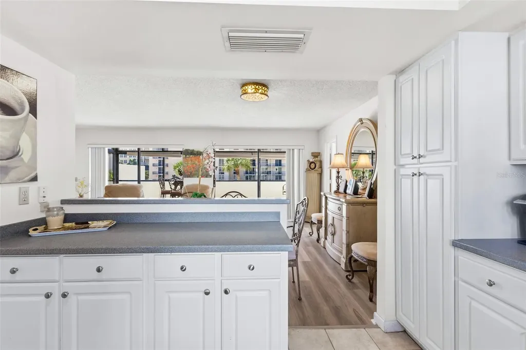 1100 Benjamin Franklin Drive Sarasota FL 34236
