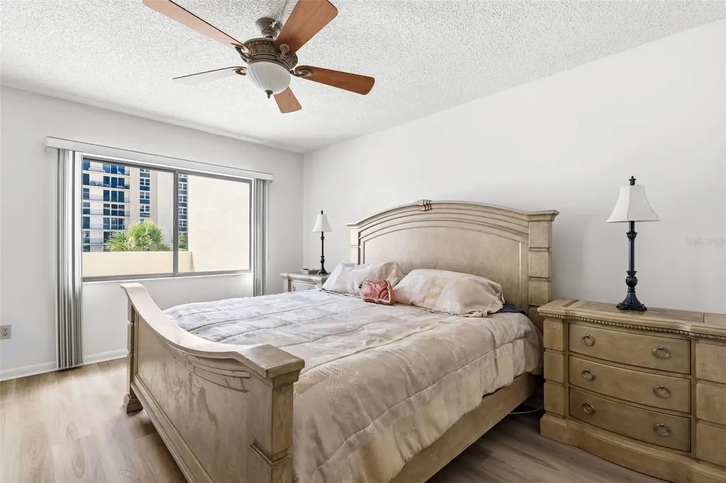 1100 Benjamin Franklin Drive Sarasota FL 34236