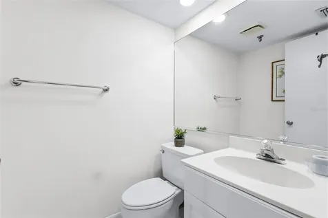 1100 Benjamin Franklin Drive Sarasota FL 34236