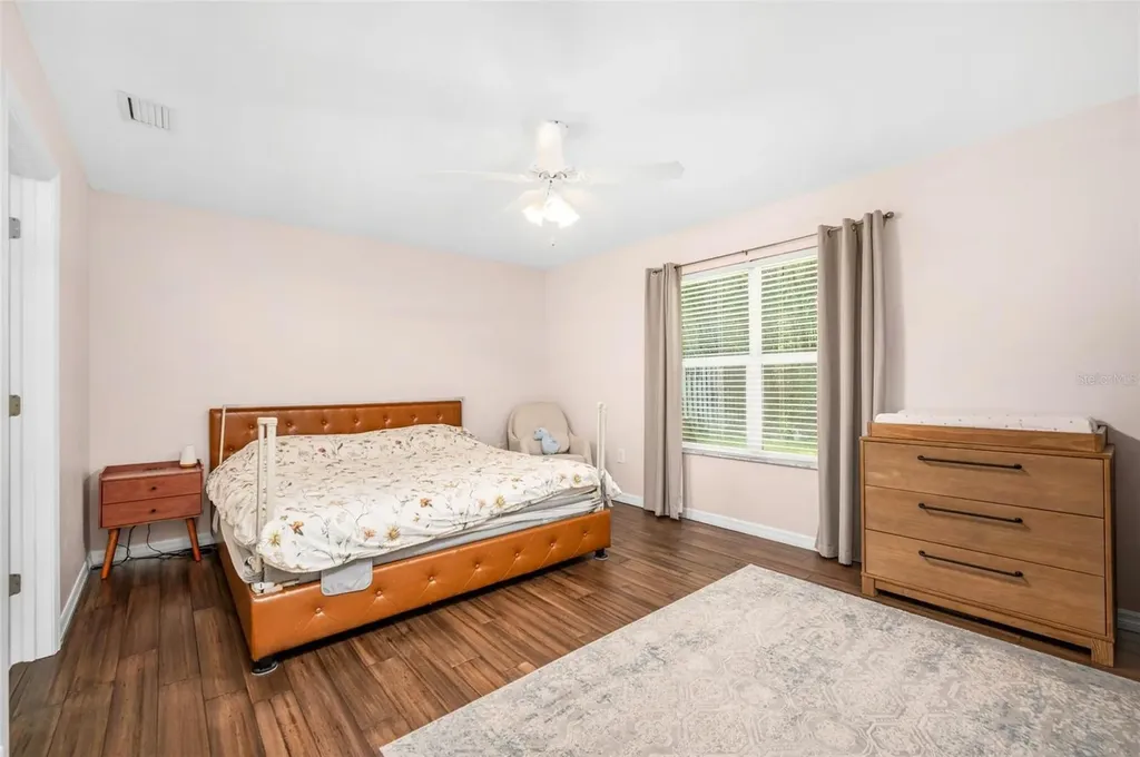 8725 NW 9th Place Gainesville FL 32606