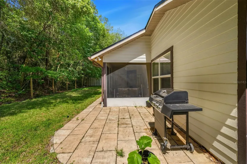 8725 NW 9th Place Gainesville FL 32606