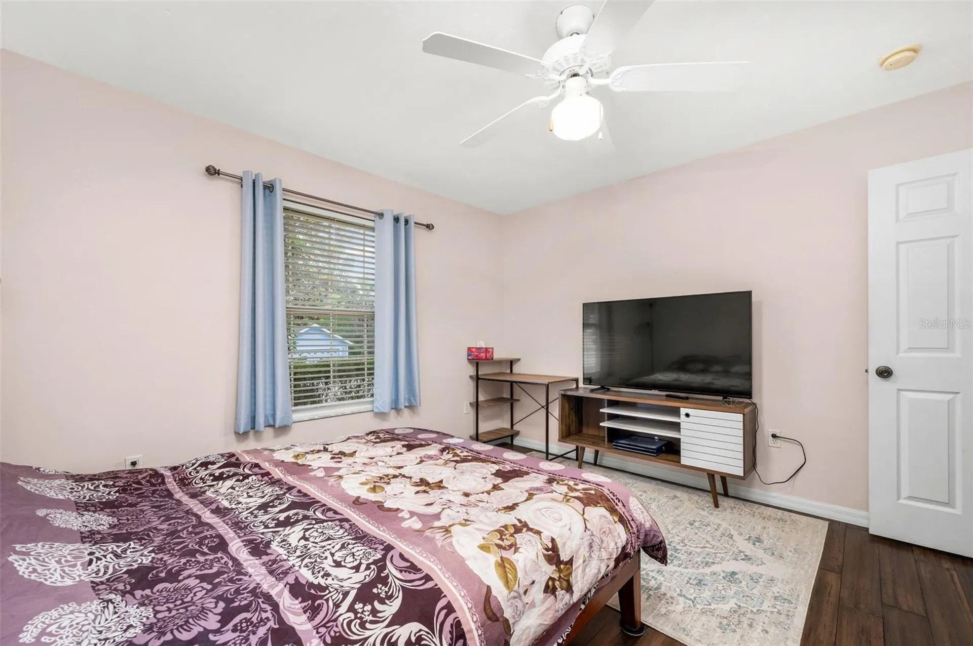 8725 NW 9th Place Gainesville FL 32606
