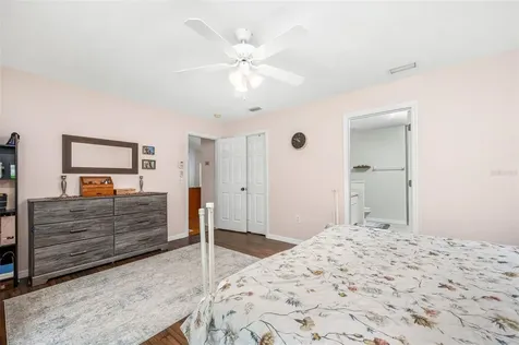 8725 NW 9th Place Gainesville FL 32606