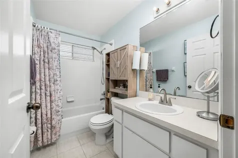 8725 NW 9th Place Gainesville FL 32606