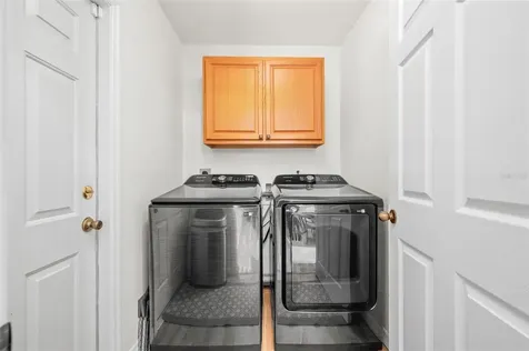 8725 NW 9th Place Gainesville FL 32606