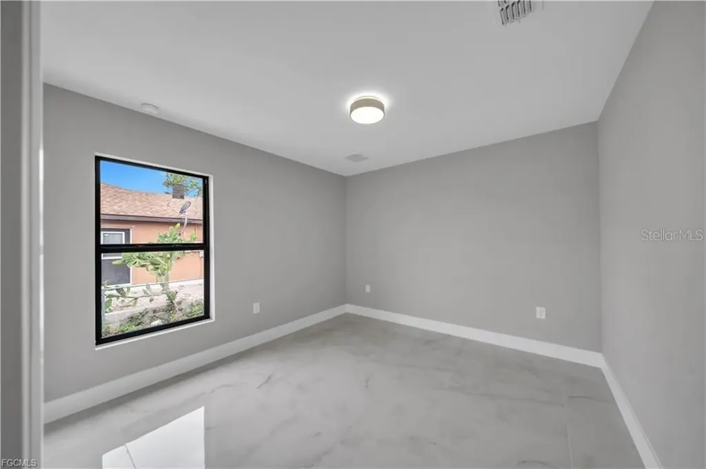 2507 39th Street SW Lehigh Acres FL 33976