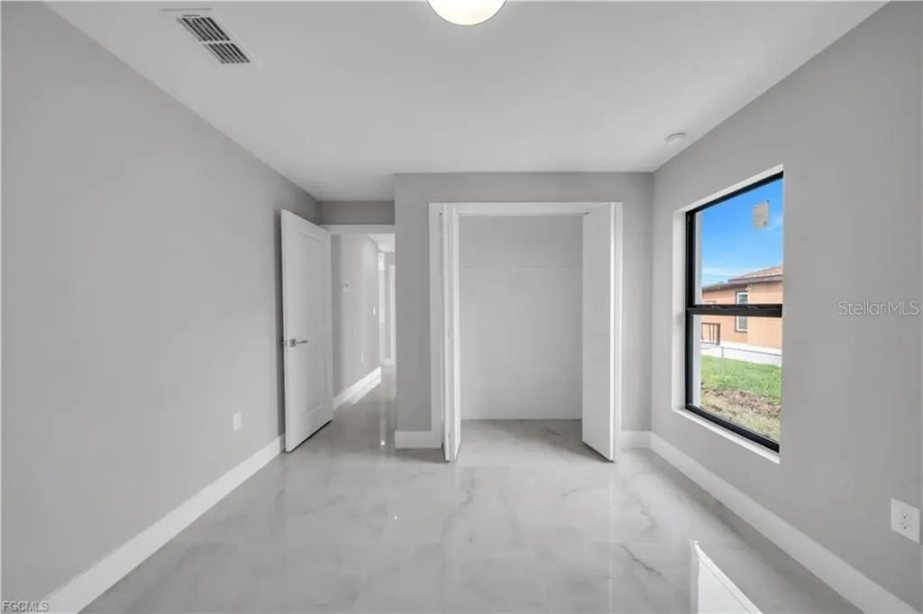 2507 39th Street SW Lehigh Acres FL 33976