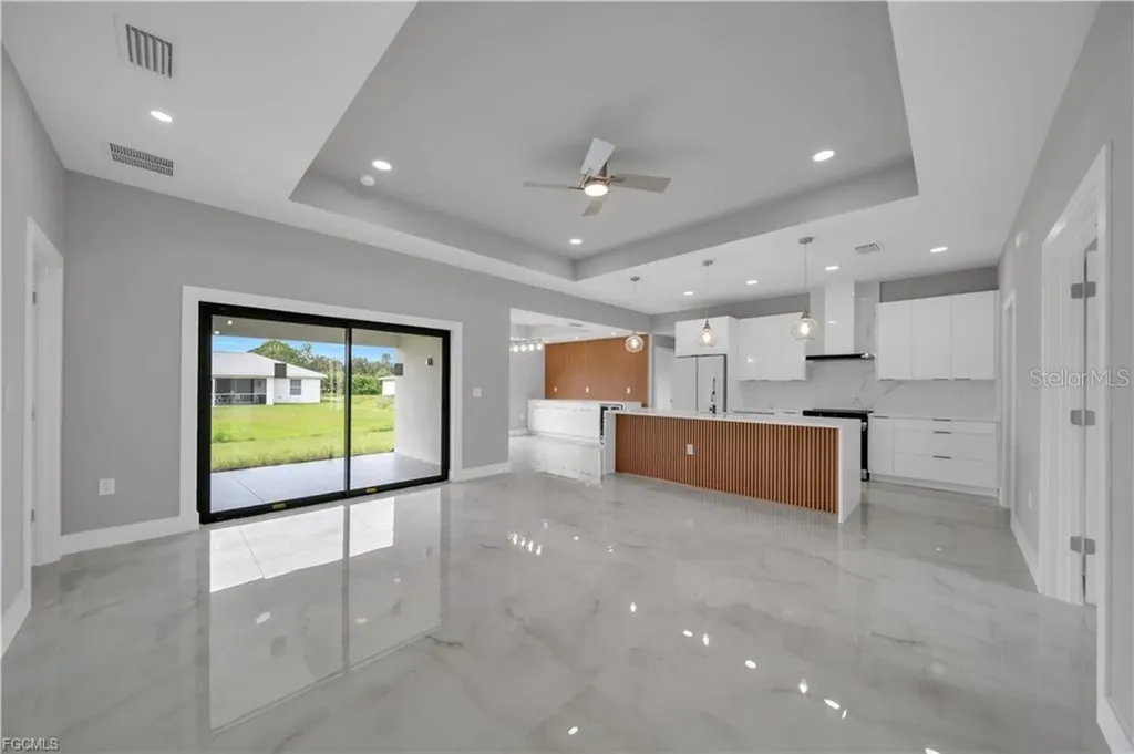 2507 39th Street SW Lehigh Acres FL 33976