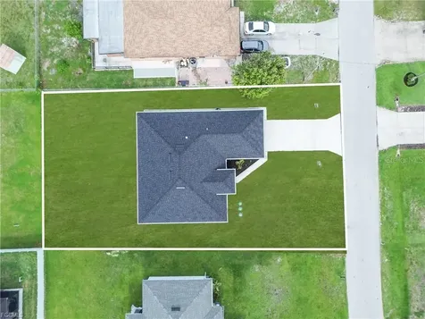 2507 39th Street SW Lehigh Acres FL 33976