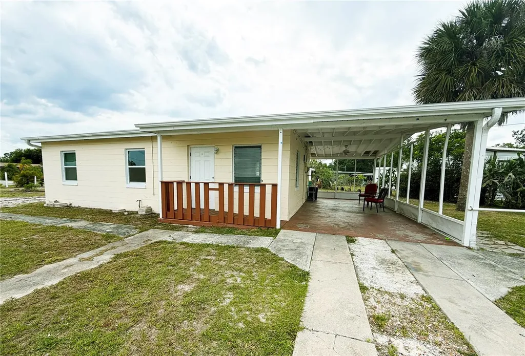 208 Martin Drive NE Port Charlotte FL 33952