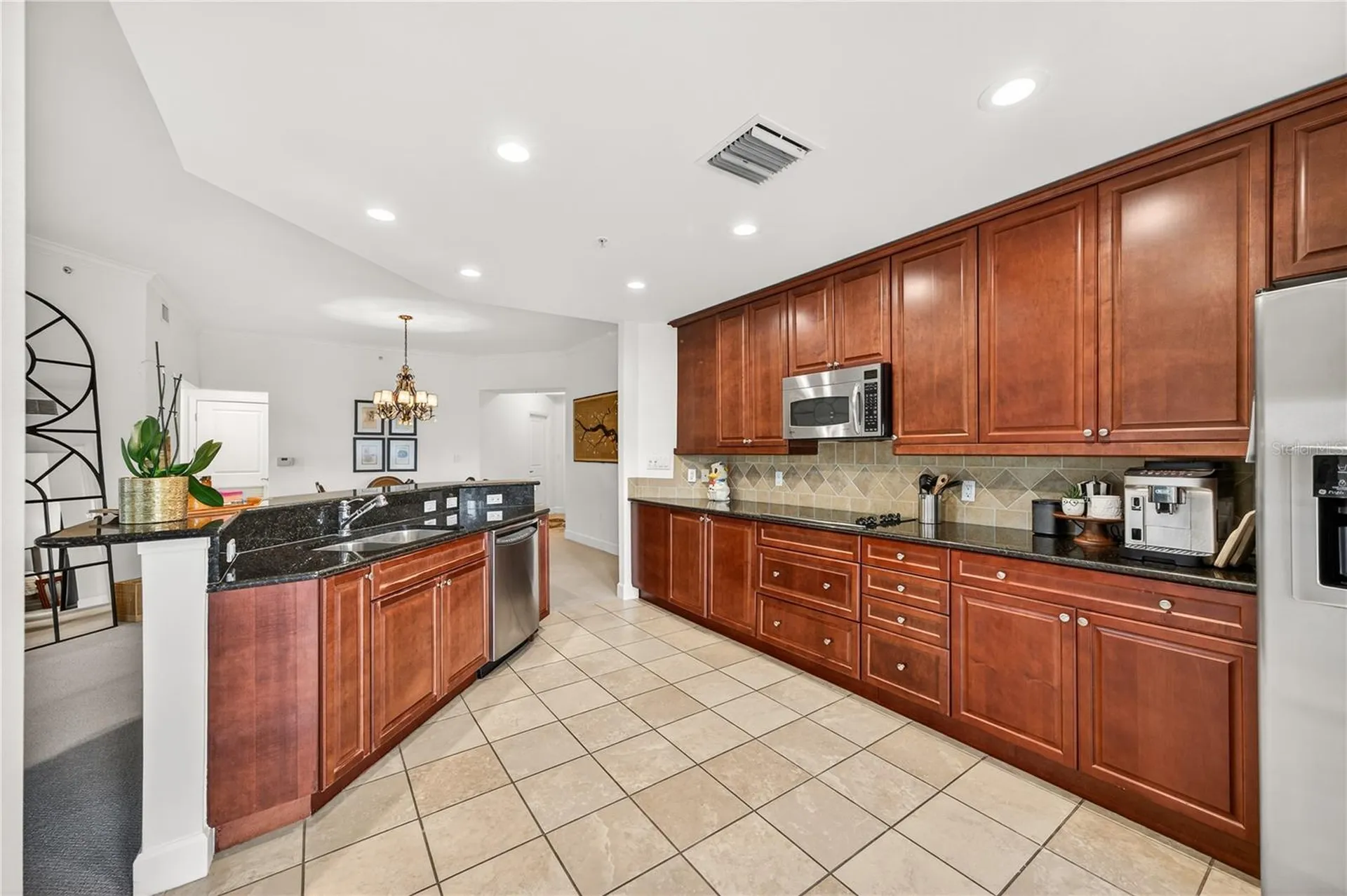 2305 Edgewater Drive Orlando FL 32804