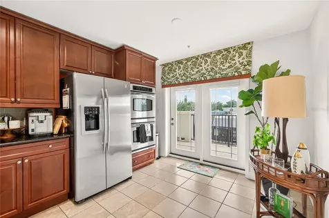 2305 Edgewater Drive Orlando FL 32804