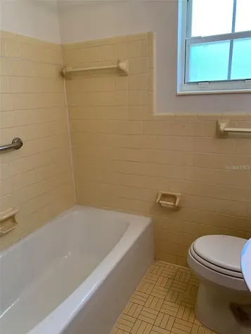 1106 NE 17th Terrace Ocala FL 34470